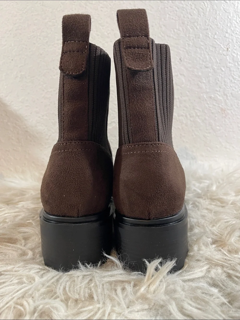KENSIE Emily Chelsea Boot Dark Brown Round Toe Size 10 NEW